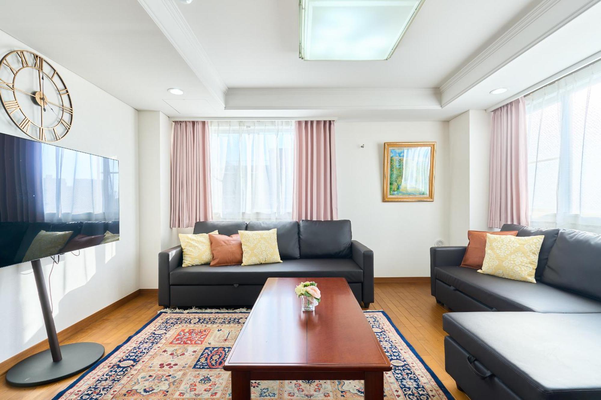 トータル140㎡/メゾネットタイプ豪華マンション/エレベーター付き/駅徒歩7分/最大16人 Apartment