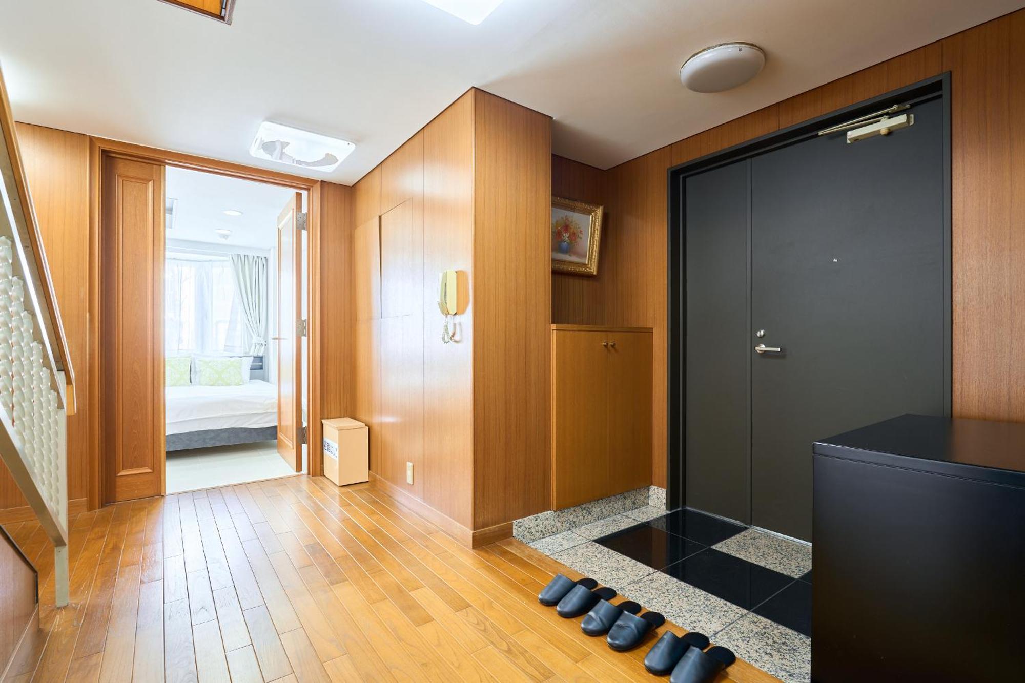 トータル140㎡/メゾネットタイプ豪華マンション/エレベーター付き/駅徒歩7分/最大16人 Apartment Tokyo